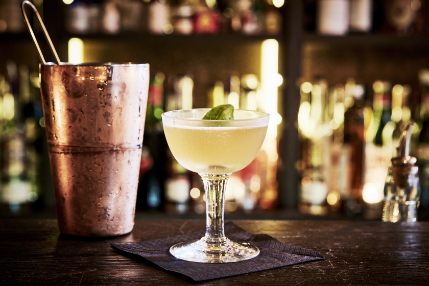 Radermaker-Mountain-Remedy-Cocktails-Hortense3250-© Alexandre-Bibaut