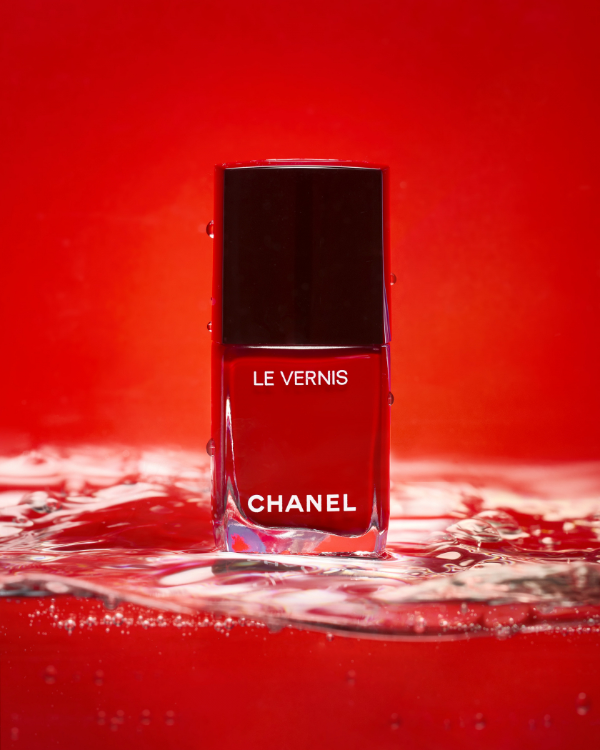 Le Vernis Chanel Rouge 22619 4_5 B 2 © Alexandre Bibaut